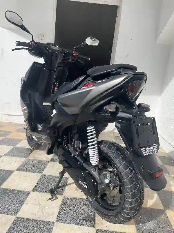 Yamaha Nitro Nouveau Modele (2017) - Vue 1