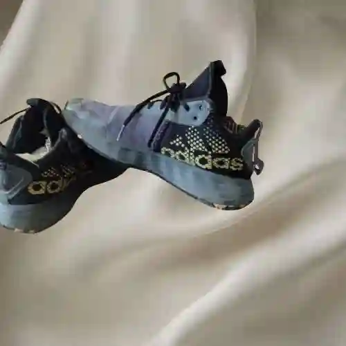 Adidas - Vue 1