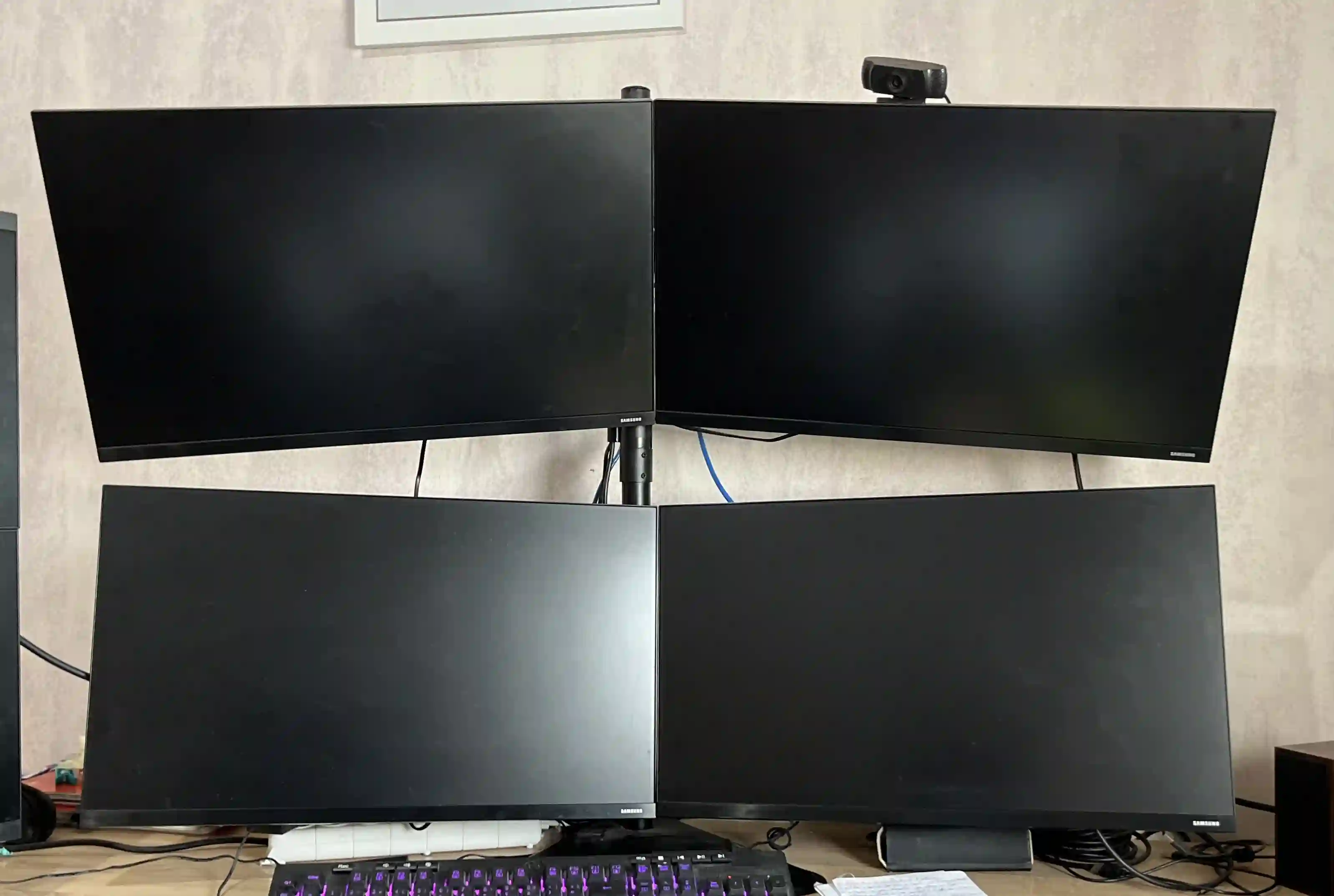 Lot de 4 Moniteur Samsung 27 Full hd Série 3 T35f à Ariana Ville