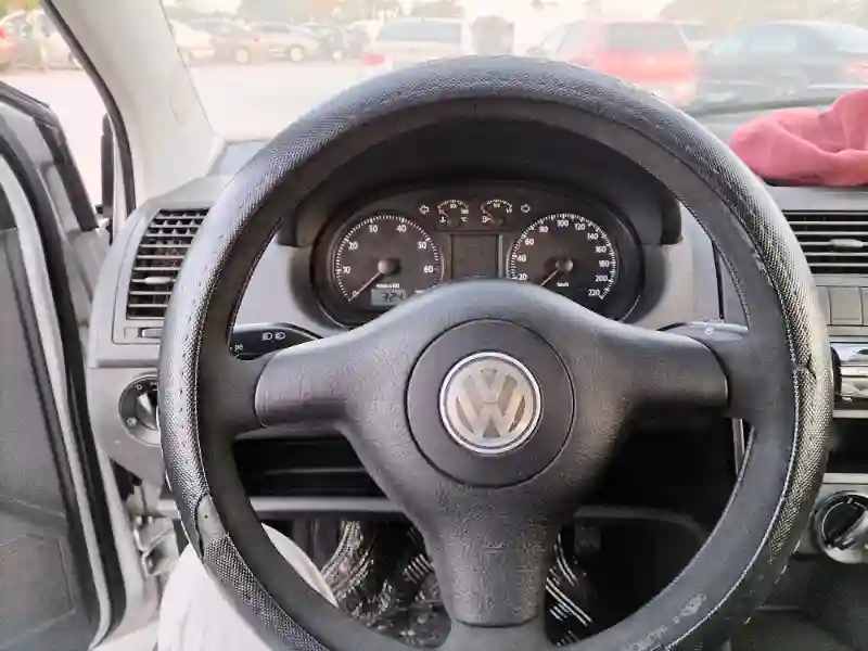 Volkswagen Polo Essence 2008 - Vue 1