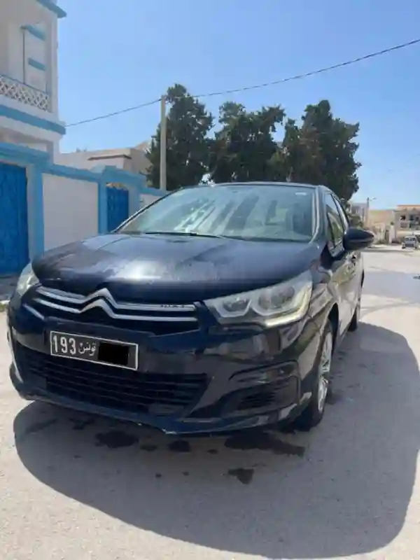 Citroen C4 Essence 2017 - Vue 6