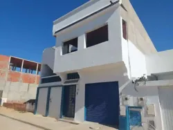 À Vendre Maison r+1 Récemment Construite à Fouchena Avec Rezde