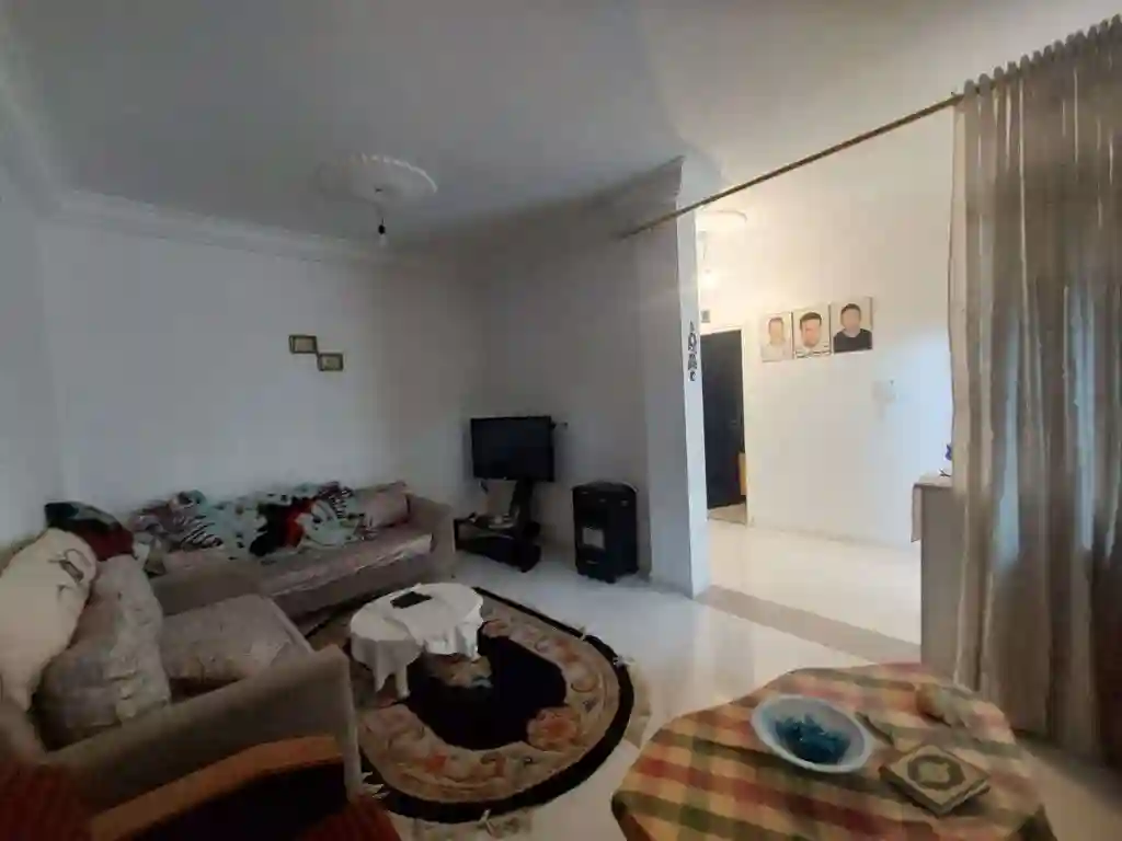 À Vendre Maison r+1 Récemment Construite à Fouchena Avec Rezde - Vue 2