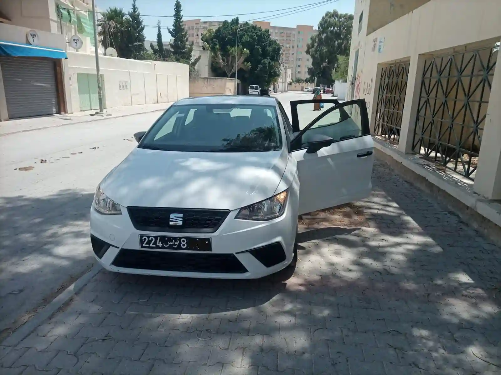 Seat Ibiza Populaire 2021 à Ariana - Vue 3