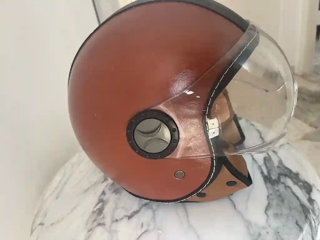 Casque de Moto en Cuire Tres bon État - Vue 7