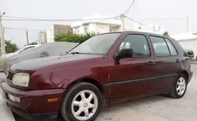 Golf 3 Diesel a Mahdia - Vue 1