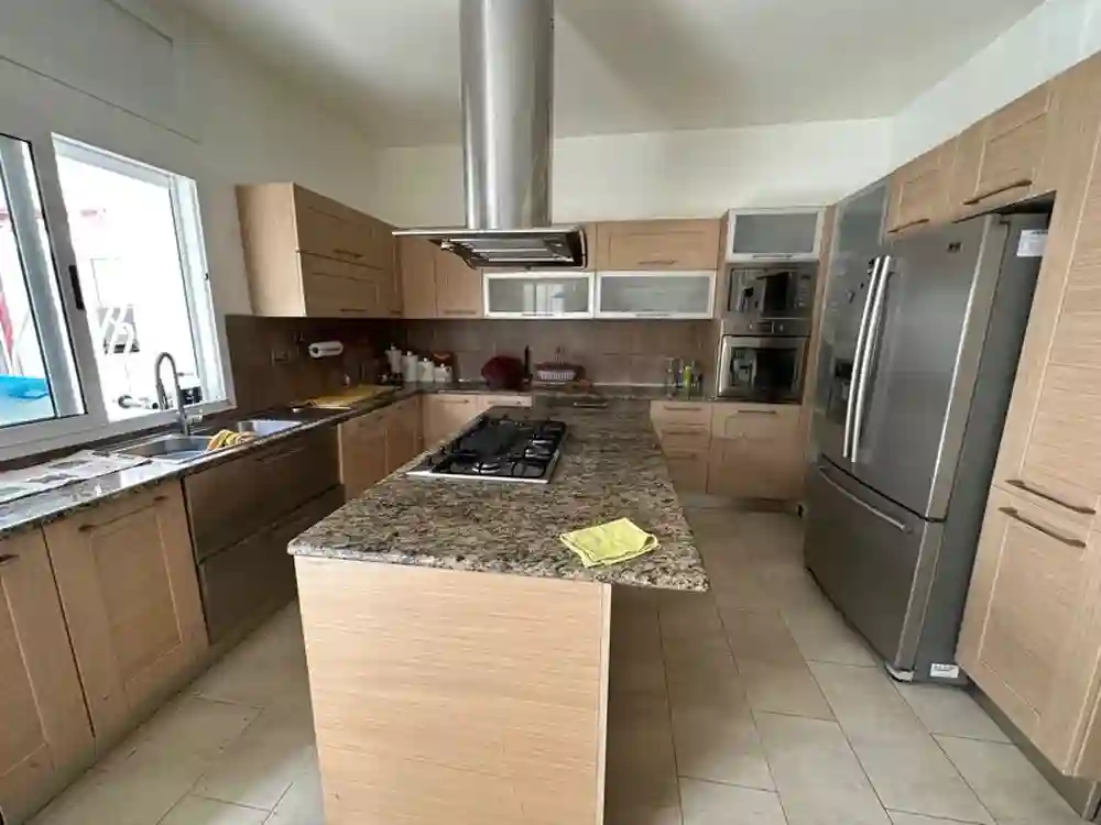 Villa s7 Avec Jardin à Menzah 9a à El Menzah 9 - Vue 1