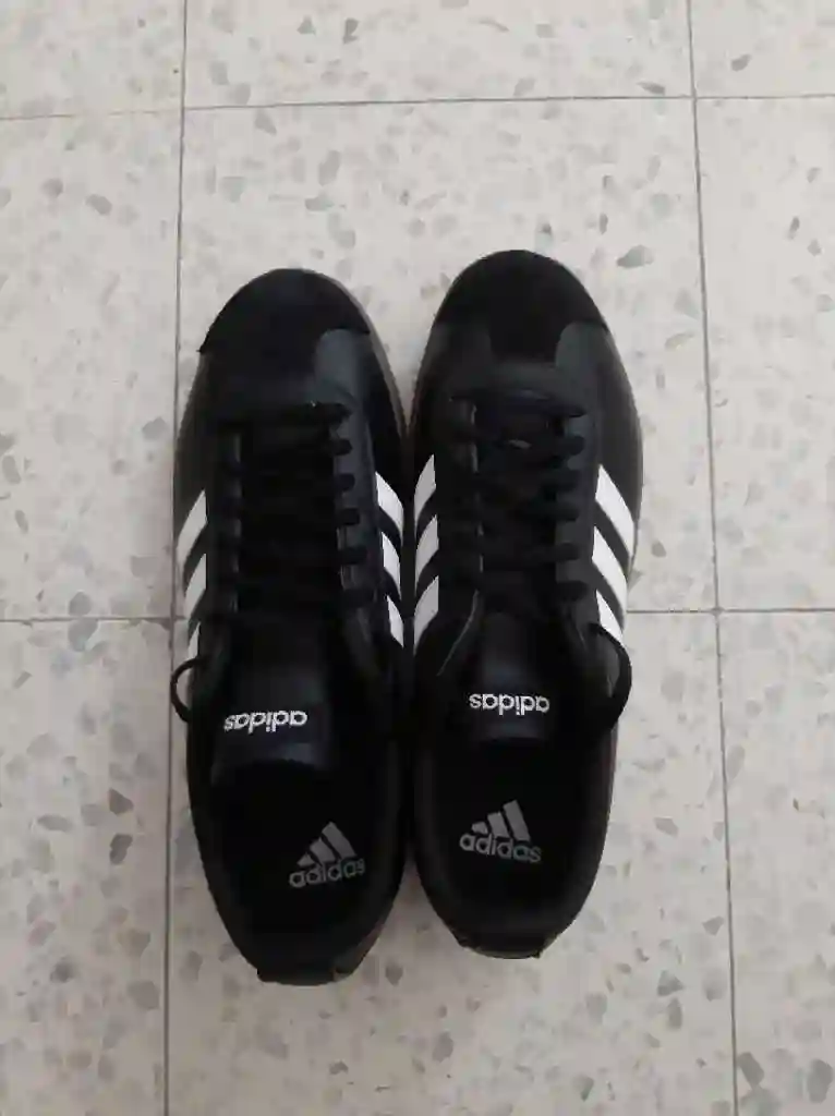 Sneaker Adidas - Vue 1