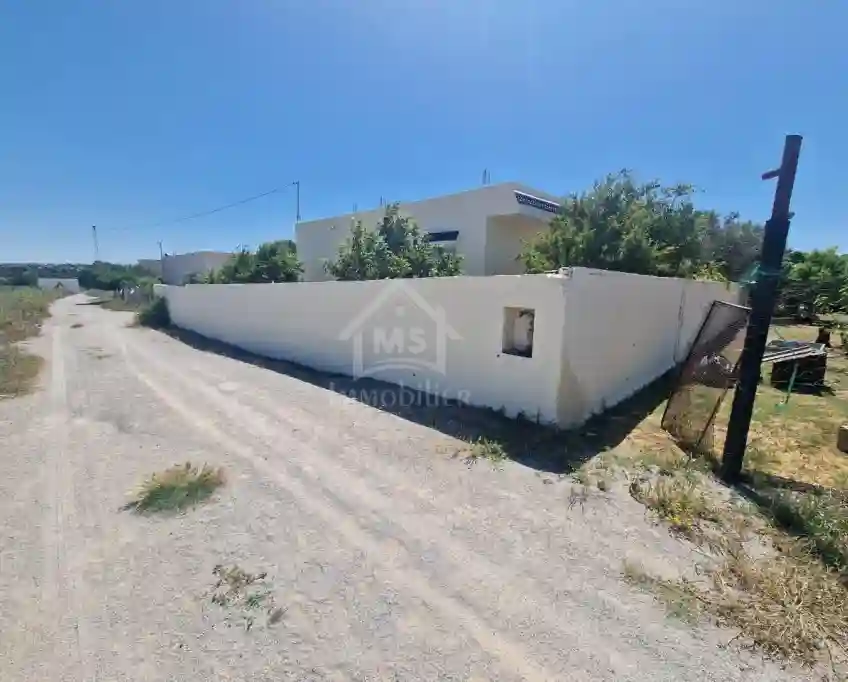 Terrain de 4000 m² à Vendre à 100 md à Hammamet sud 51355351 - Vue 3