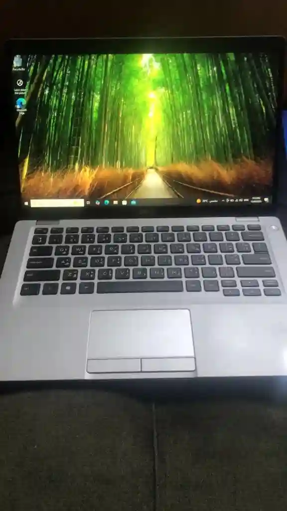 Dell Latitudee 5410 Core i5 10th Gén - Vue 1