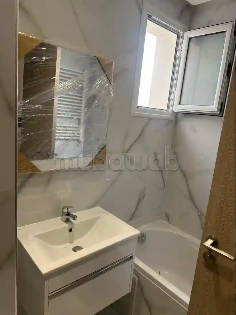 A Vendre un Appartement s1 Ennasr2 - Vue 3