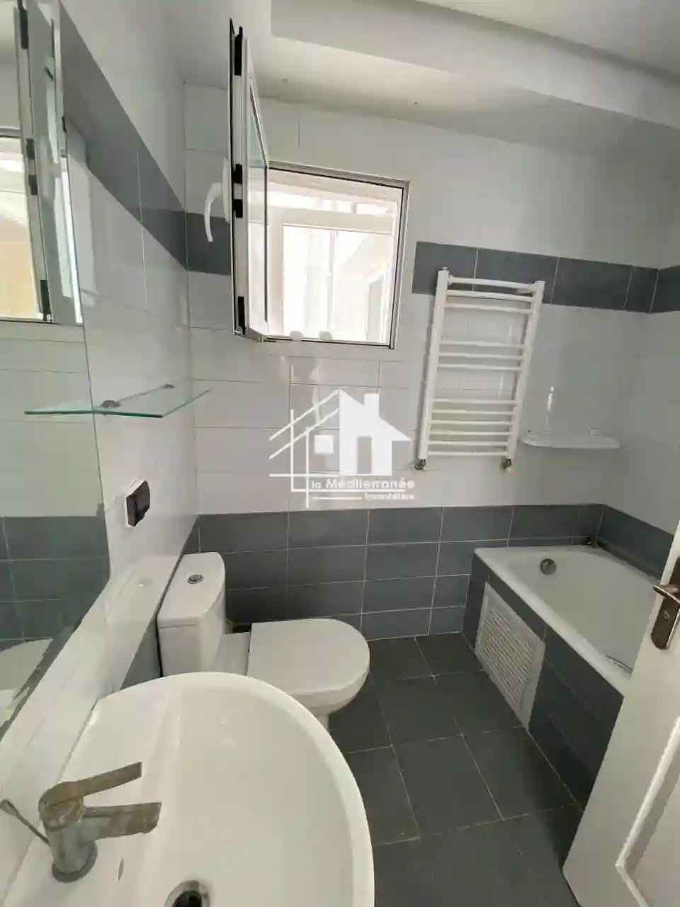 Appartement s2 Manouba à La Mannouba - Vue 2