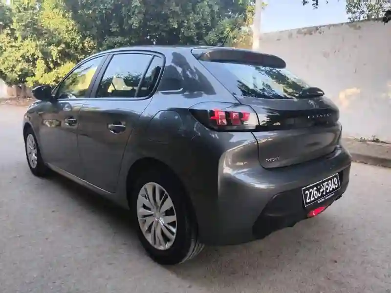 Peugeot 208 Access Première Main EN État Neuf - Vue 6