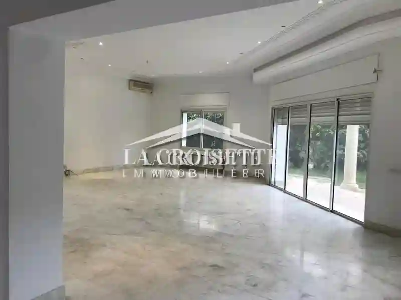 Villa s+5 à ain Zaghouan Nord Pour un Usage Bureautique Mbl0516 - Vue 5
