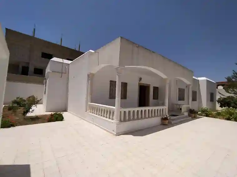 Villa a Ennkhilet à Cite Ennkhilet - Vue 4