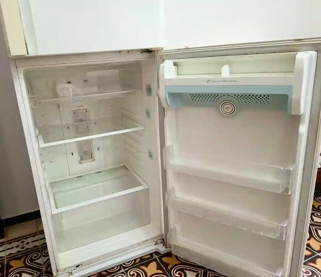 Réfrigérateur lg Très bon État à Mannouba - Vue 3