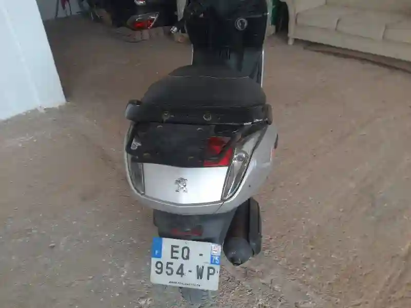 Moto Peugeot - Vue 2
