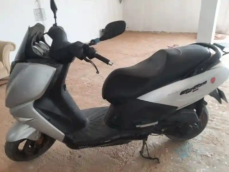 Moto Peugeot - Vue 5