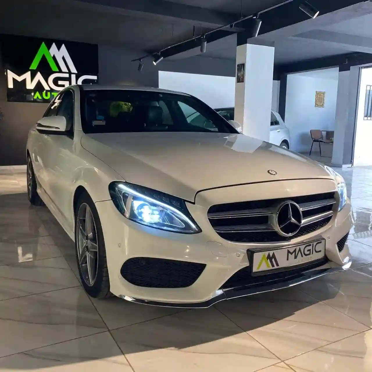 Mercedess C200 - Vue 8