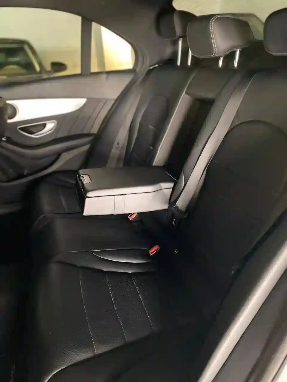Mercedess C200 - Vue 9