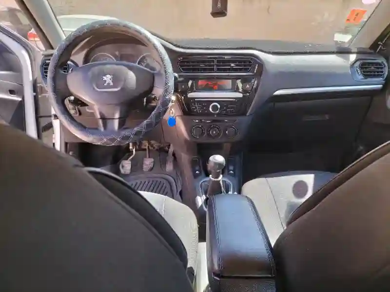 Peugeot 301 - Vue 1