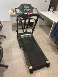 Tapis Roulant en Très bon État Presque Neuf à La Soukra