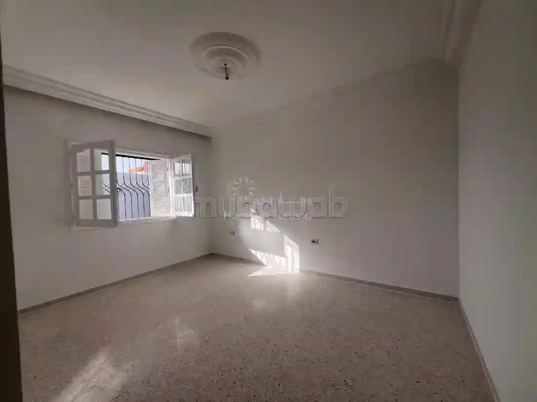 À Vendre – Villa Indépendante S4 à Cité Boukhzar - Vue 2