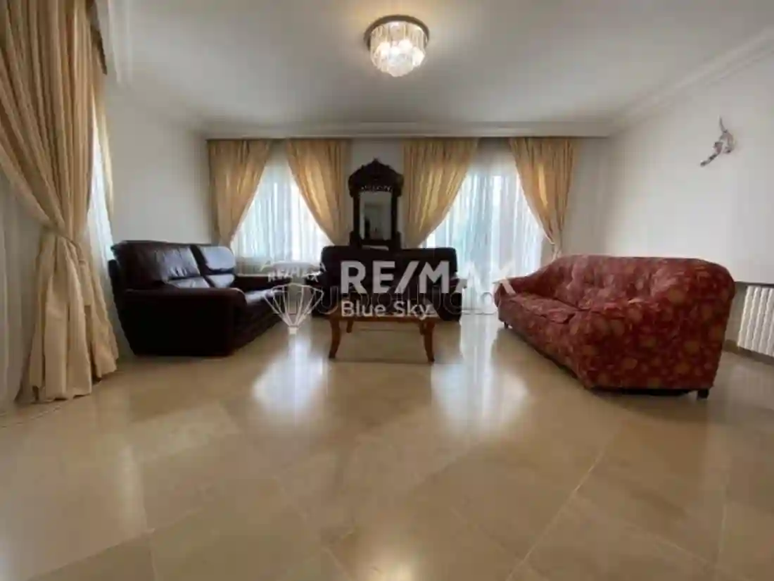 Villa à Louer La Marsa - Vue 1