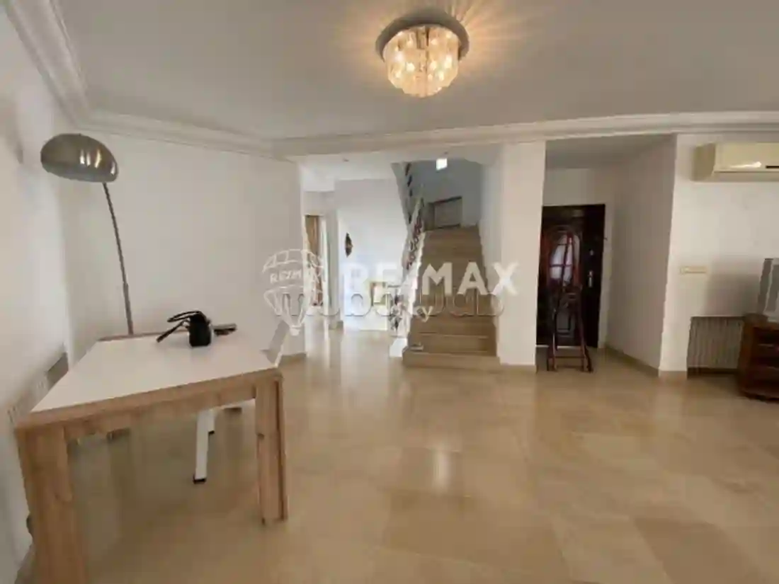Villa à Louer La Marsa - Vue 2