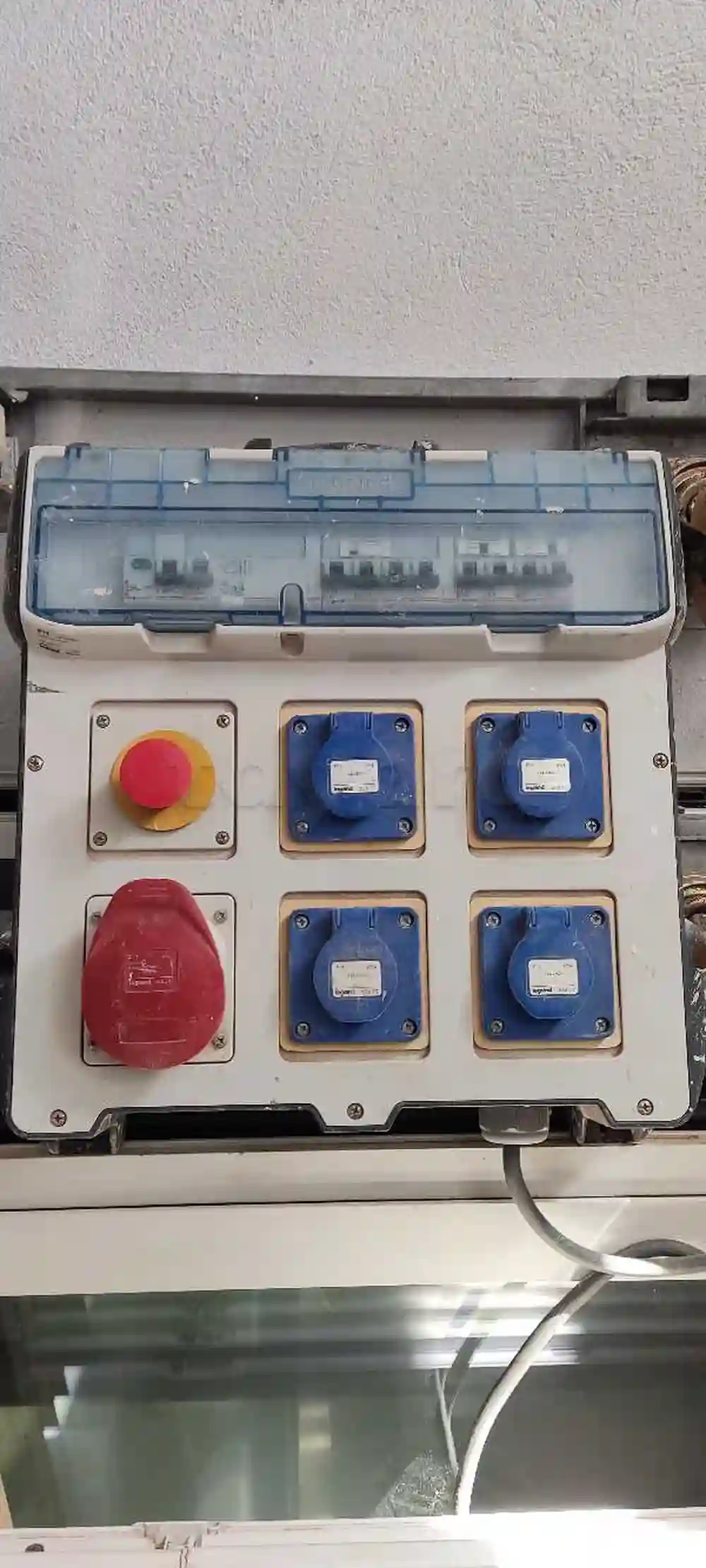 Coffret Élèctrique Legrand 63A de Chantier Complet - Vue 1