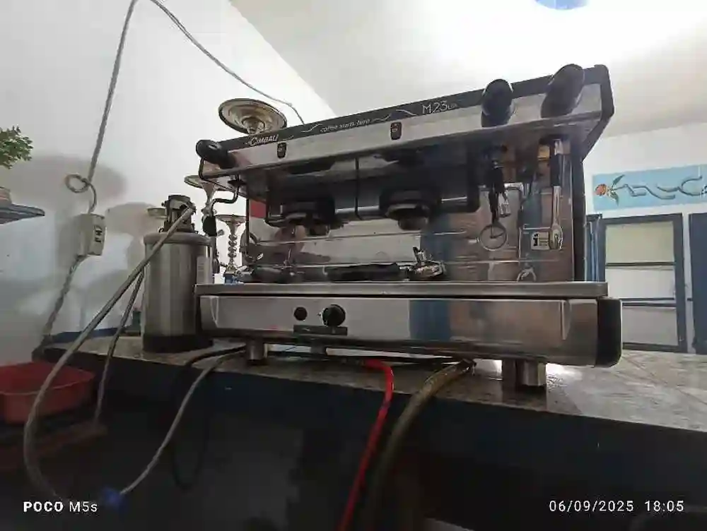 Machine Café Cimbali 2 Mannette - Vue 1