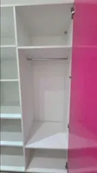 Armoire à Vendre