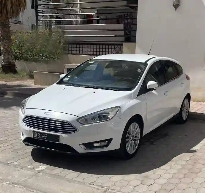Ford Focus Titanium Ecoboost Tel 28 403 410 - Vue 3