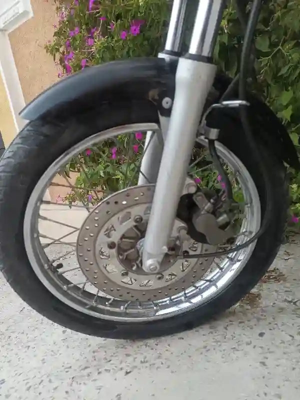 Yamaha Virago 125 - Vue 7