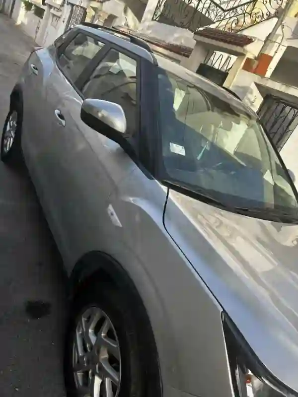 Mahindra XUV 300 Essence 2023