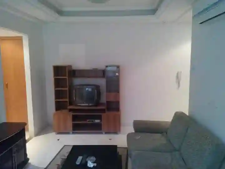 S1 Meublé Haut Standing par Nuitée 90dt à Cite Ennasr 2 - Vue 1
