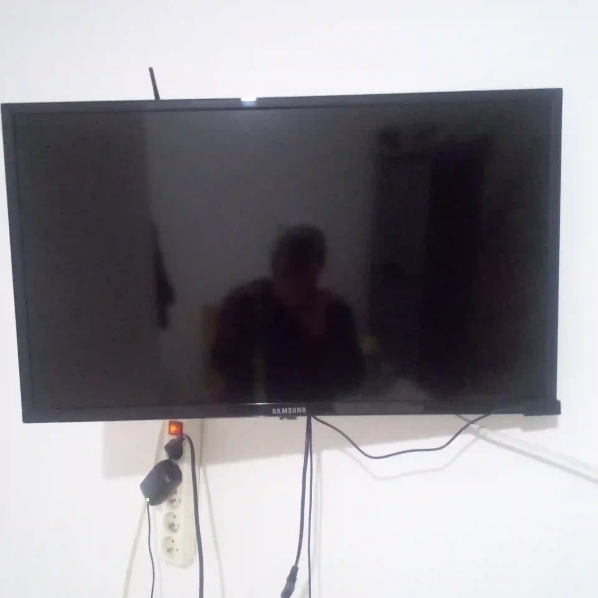 Tv lcd a 400 dt à Hammam Chatt