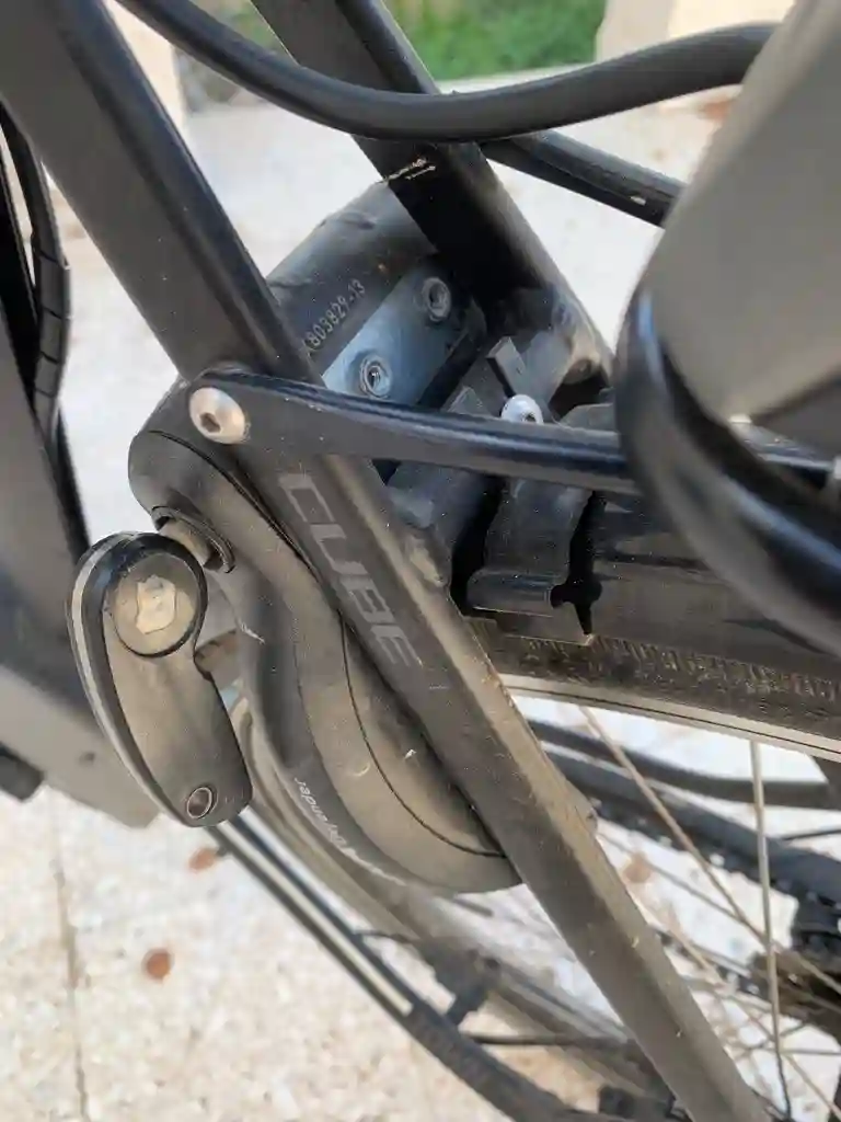 Vélo Électrique E-bike Cube Moteur Bosch - Vue 2