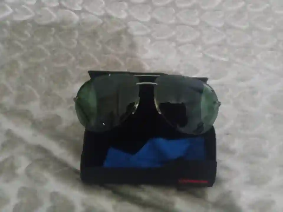 4 Lunettes Authentique Importé - Vue 3