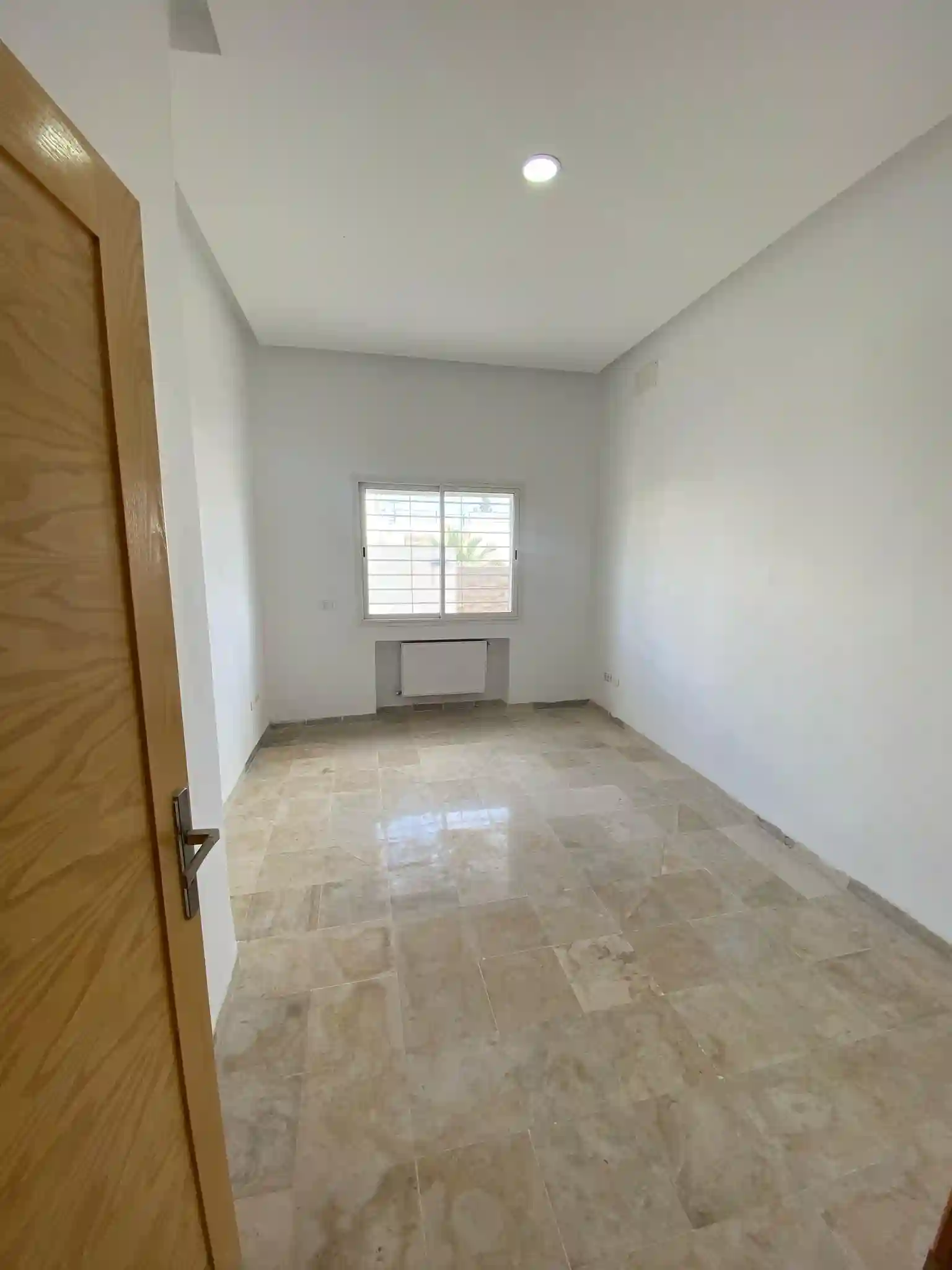 Bureau s1 à Mourouj 5 à El Mourouj - Vue 2