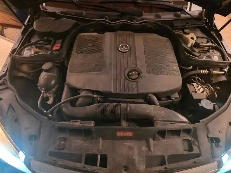 Mercedes Classe C Diesel 2010 - Vue 3