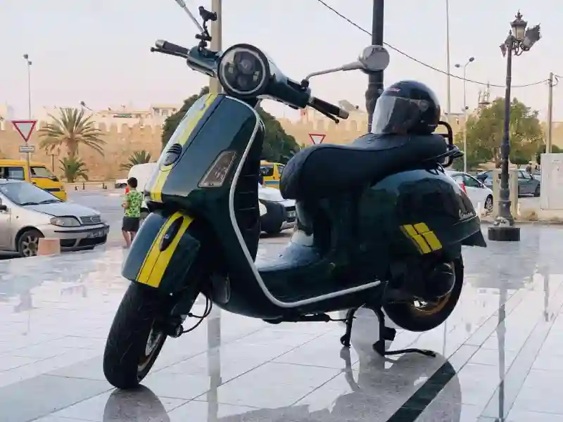 Vispa Piaggio GTS Super 125 cc 4T - Vue 3