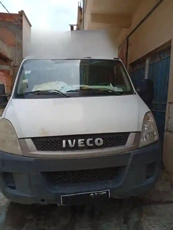 Iveco Daily 35c15 - Vue 1