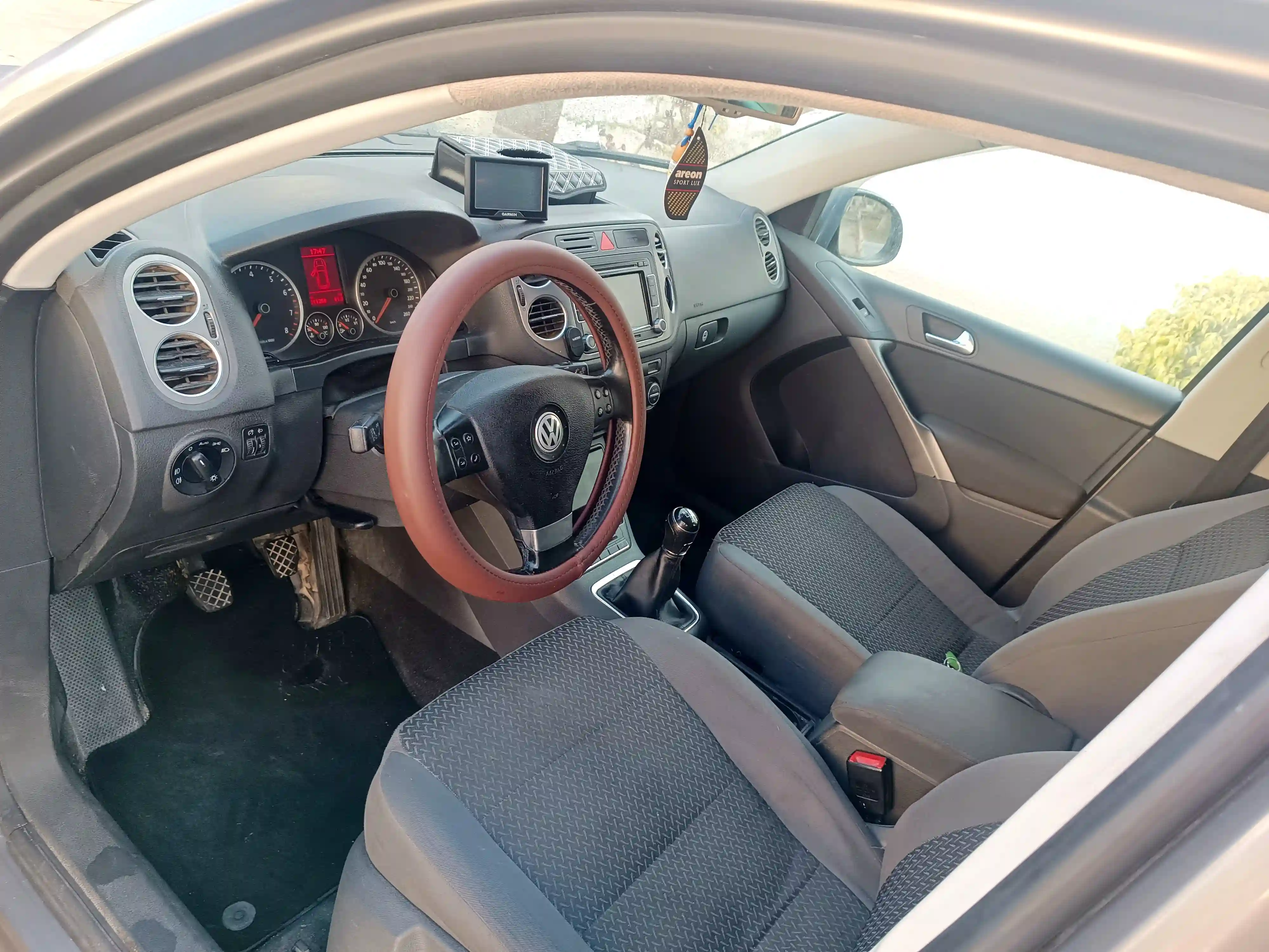 Volkswagen Tiguan - Vue 2