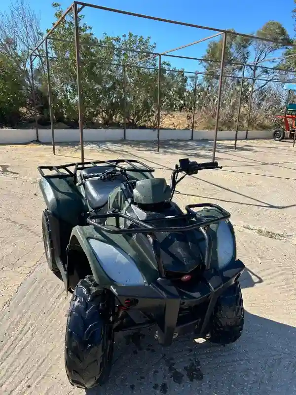 8 Quad Kymco 150 - Vue 3