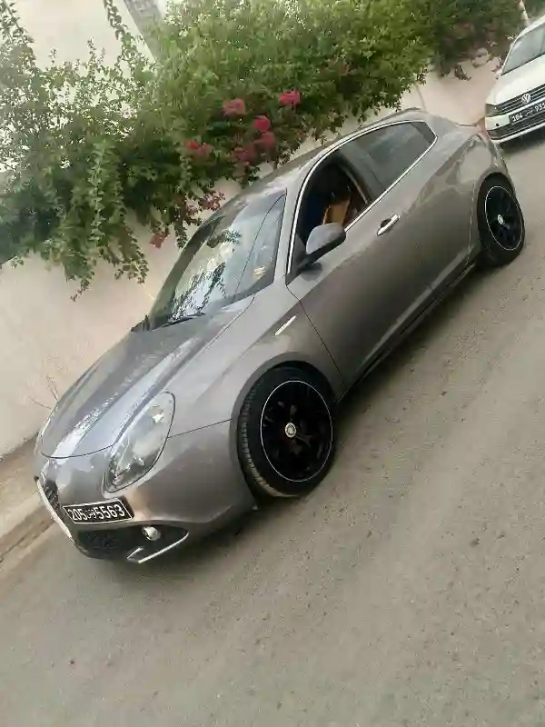 Alfa Romeo Giulietta Essence 2018 - Vue 2