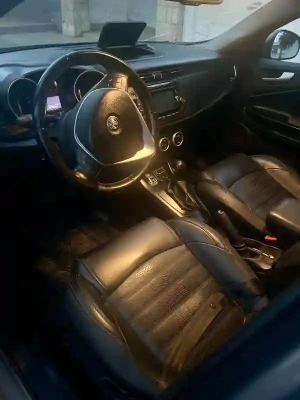 Alfa Romeo Giulietta Essence 2018 - Vue 6