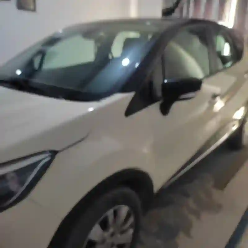 Renault Captur Essence 2015 - Vue 4