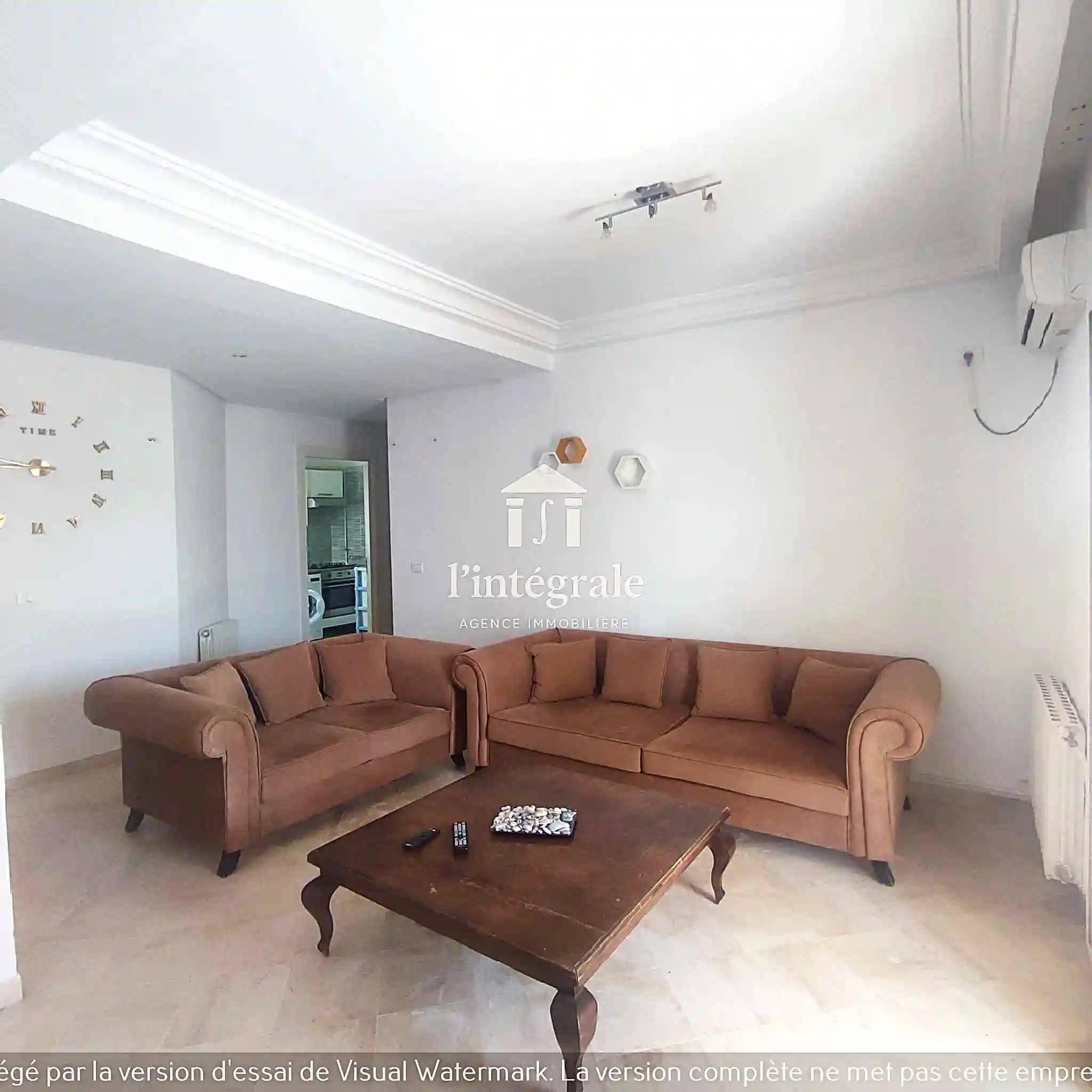 Grand s1 Meublé Avec Terrasse à Cite Ennasr 2 - Vue 2