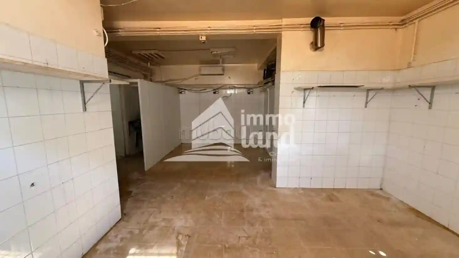 Local Commercial de 1135m2 à Cité Ghazela - Vue 1